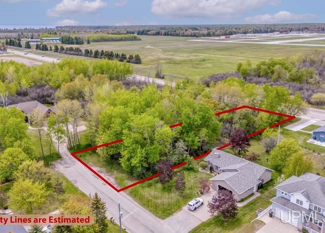Property at 1930 S 22nd St, Escanaba, MI 49829