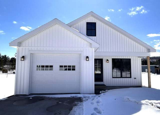 Property at 1624 Anthony St, Hancock, MI 49930, 3 beds, 2 baths