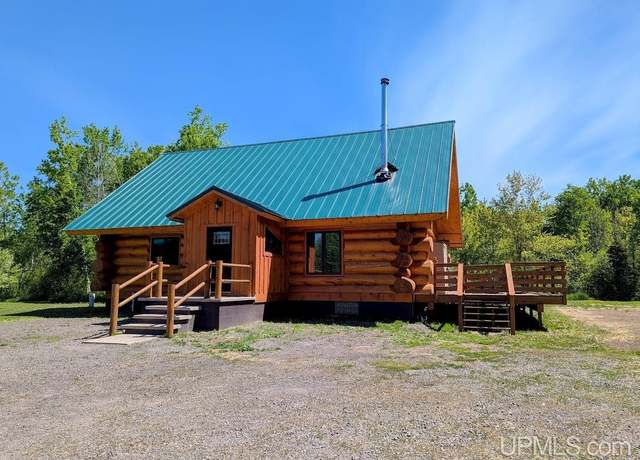 Property at 32432 US Highway 45 Hwy, Ontonagon, MI 49953, 3 beds, 2.5 baths
