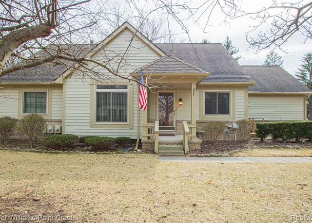 Property at 2569 MAPLE FOREST Dr, Wixom, MI 48393 1898, 2 beds, 2 baths