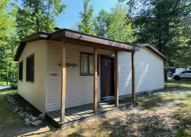 Property at 6196 S Dorr Rd, Falmouth, MI 49632, 2 beds, 1 bath
