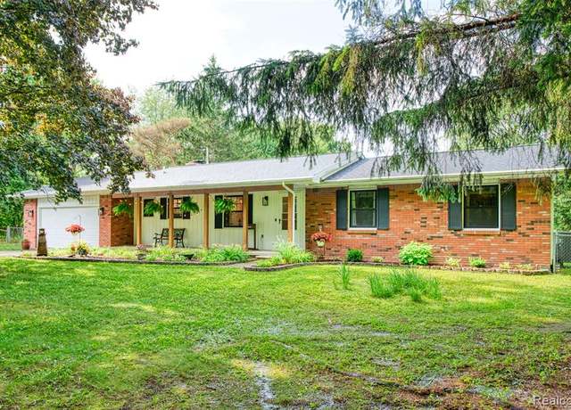 Property at 8077 Hunter Rd, Bath, MI 48808 8443, 3 beds, 1.5 baths