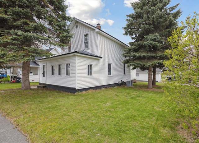 Property at 104 S Manitou St, Pinconning, MI 48650, 3 beds, 1.5 baths