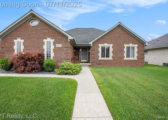 Property at 28687 Squire Dr, Chesterfield, MI 48047 3747, 3 beds, 2 baths