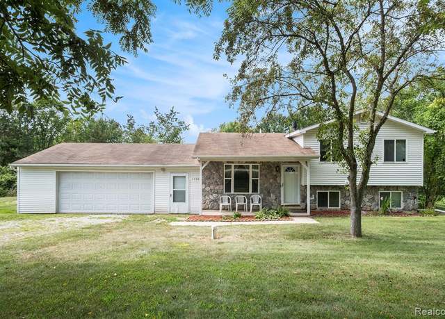 Property at 1490 Gage Rd, Holly, MI 48442 8319, 3 beds, 2 baths