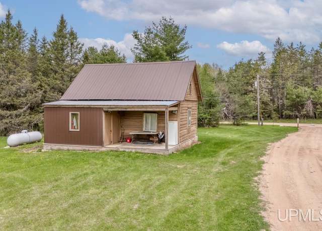 Property at 2417 Holly Rd, Rock, MI 49880, 2 beds, 2 baths