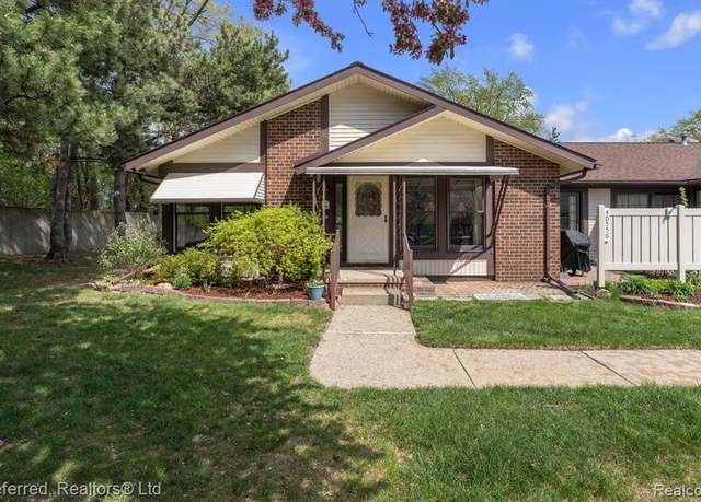 Property at 40556 Newport Dr, Plymouth, MI 48170, 2 beds, 2 baths