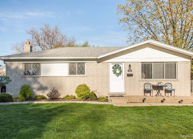 Property at 322 N HAWTHORNE St, Westland, MI 48185 3691, 3 beds, 1 bath