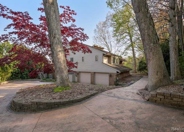 Property at 2996 LOON LAKE SHORES Rd, Waterford, MI 48329 4222, 4 beds, 3 baths