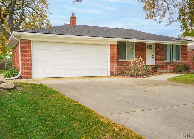Property at 34067 CHATSWORTH Dr, Sterling Heights, MI 48312 4605, 4 beds, 2 baths