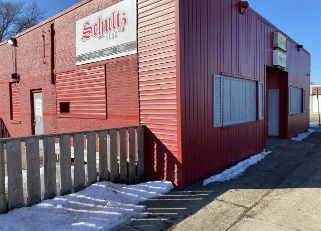 Property at 395 W Broadway Ave, Muskegon, MI 49444-1946
