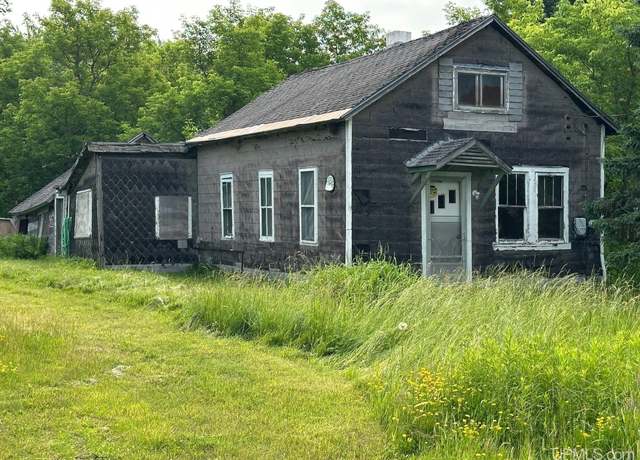 Property at 798 S Cedar St, Ewen, MI 49925-0000, 2 beds, 1 bath