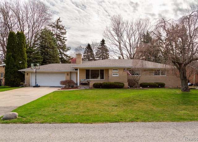 Property at 38532 MANCHESTER St, Clinton Township, MI 48036 3228, 3 beds, 1.5 baths