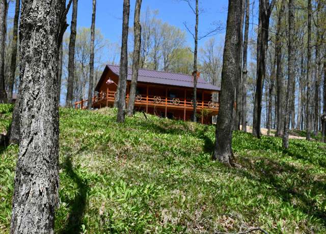 Property at 1322 W Northwoods Ln, Hardwood, MI 49834, 2 beds, 3 baths