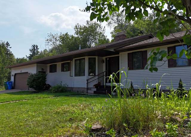Property at 1860 Altamont St, Marquette, MI 49855, 5 beds, 2.5 baths