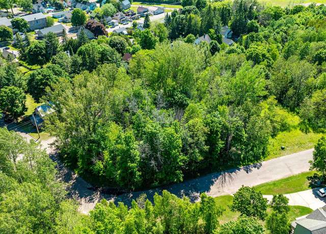 Property at Lot 49 Crestwood Dr, Hancock, MI 49930