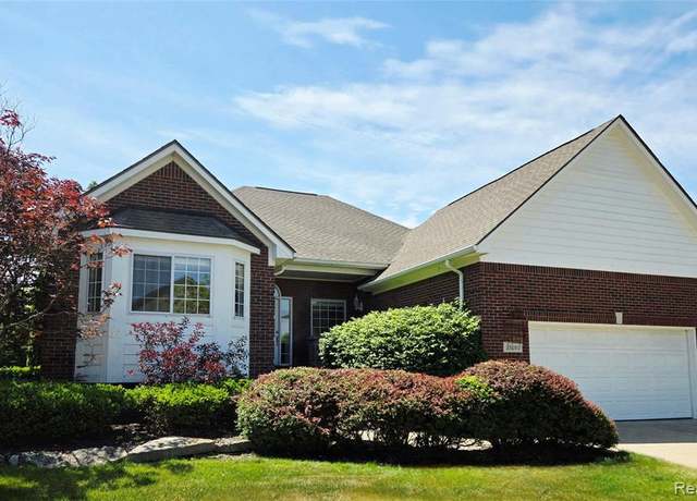 Property at 35260 Bradford Dr, Sterling Heights, MI 48047 5851, 3 beds, 2.5 baths