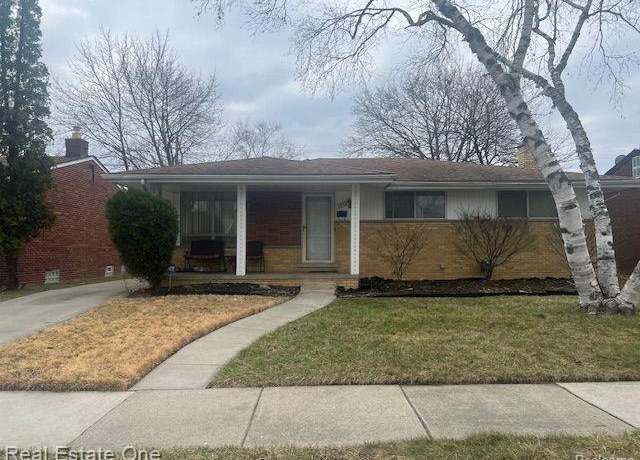 Property at 13731 PEARSON St, Oak Park, MI 48237 2761, 3 beds, 1.5 baths
