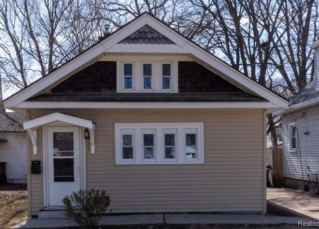 Property at 101 W Maxlow Ave, Hazel Park, MI 48030, 2 beds, 1 bath