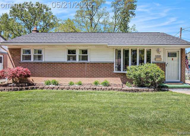 Property at 1534 RAYMER St, Westland, MI 48186 4870, 3 beds, 2.5 baths