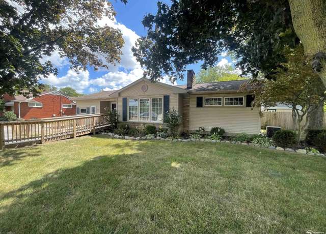 Property at 14960 S Dixie Hwy, Monroe, MI 48161, 4 beds, 3 baths