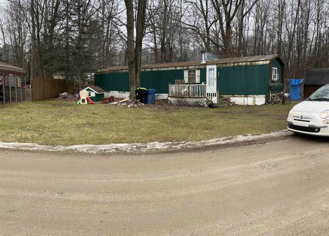 Property at 570 Big Oaks Rd, Gladwin, MI 48624, 2 beds, 1 bath