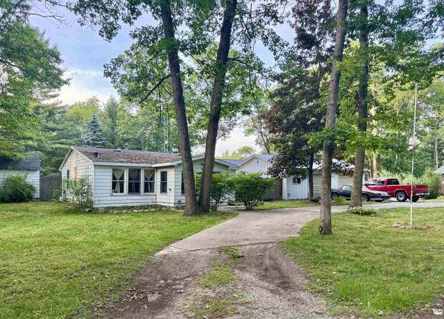 Property at 907 Hammond Rd, Harrison, MI 48625, 2 beds, 1 bath