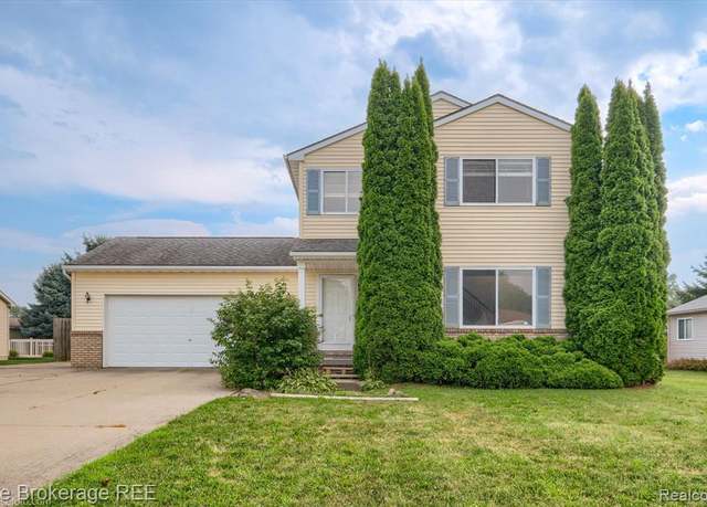 Property at 9446 Tiger Run Trl, Davison, MI 48423 8431, 3 beds, 2.5 baths