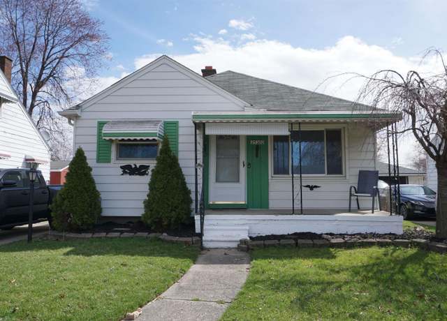 Property at 25280 Fern St, Roseville, MI 48066, 3 beds, 1 bath