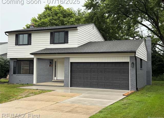 Property at 40866 Rinaldi Dr, Sterling Heights, MI 48313 4053, 3 beds, 2.5 baths