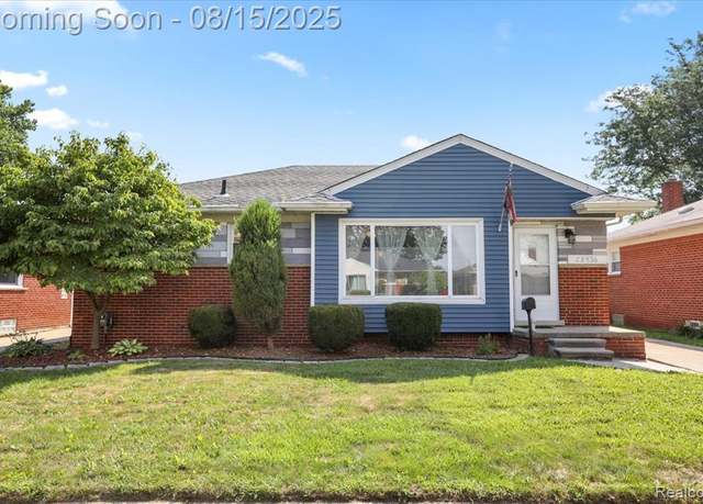 Property at 28936 Ursuline St, Saint Clair Shores, MI 48081 1024, 3 beds, 1.5 baths