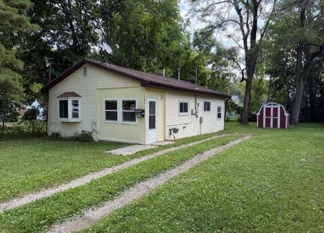 Property at 147 Valley Ave, Alma, MI 48801, 2 beds, 1 bath