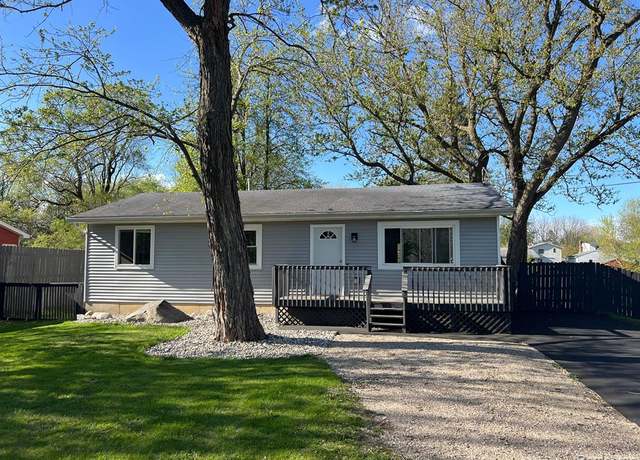 Property at 1372 W VALLEY Rd, Lansing, MI 48906 6845, 4 beds, 1 bath