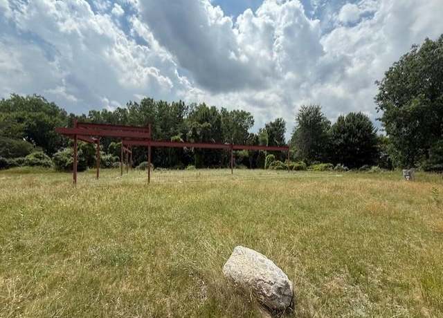 Property at 595 Heather Ln, Alma, MI 48801