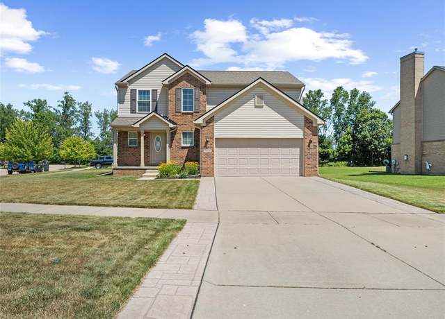 Property at 39320 Huron Pkwy, Westland, MI 48185 3823, 4 beds, 2.5 baths