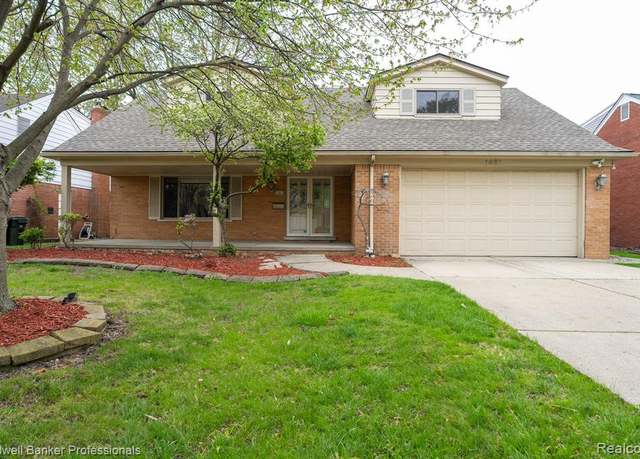 Property at 1451 EDMUNDTON Dr, Grosse Pointe Woods, MI 48236 1068, 4 beds, 2.5 baths