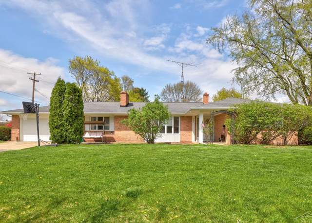 Property at 604 Athletic St, Vassar, MI 48768, 3 beds, 2 baths
