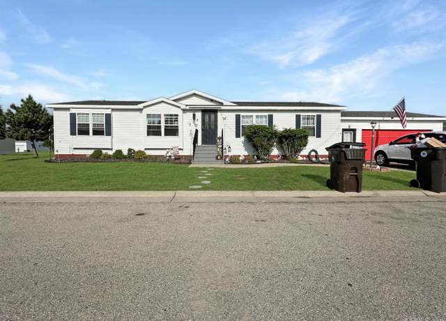 Property at 1620 Willow Creek #2 Rd, Escanaba, MI 49829, 3 beds, 2 baths
