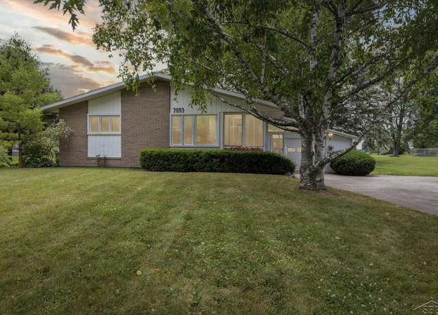 Property at 2093 W German Rd, Bay City, MI 48708, 3 beds, 1.5 baths