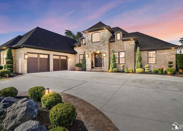 Property at 228 Cypress Dr, Monroe, MI 48162, 4 beds, 3 baths