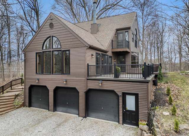 Property at 35646 VALLEY Crk, Farmington Hills, MI 48335 3950, 4 beds, 2.5 baths