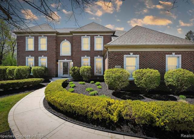 Property at 45933 TOURNAMENT Dr, Northville, MI 48168 8582, 4 beds, 4.5 baths