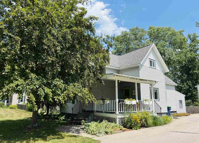 Property at 1308 Cornell St, Bay City, MI 48708, 4 beds, 1 bath