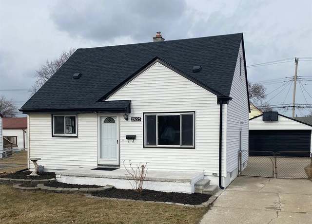 Property at 23225 BEVERLY St, Saint Clair Shores, MI 48082 1114, 3 beds, 1 bath