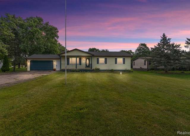 Property at 4303 Pratt Ave, Burton, MI 48439 9114, 4 beds, 1.5 baths