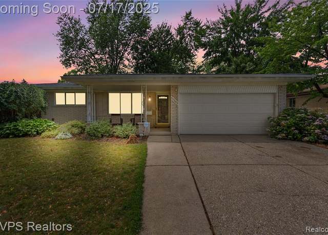 Property at 30343 Woodhouse Dr, Warren, MI 48092 1857, 3 beds, 2 baths