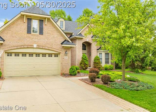 Property at 41082 Clermont Ave, Novi, MI 48375 2888, 4 beds, 3.5 baths