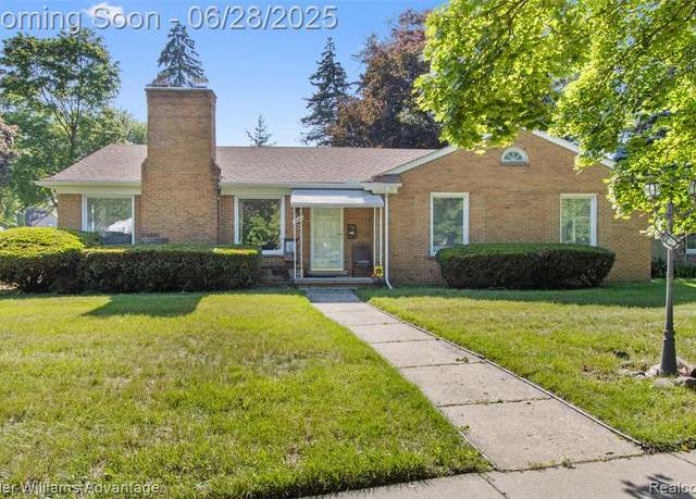 Property at 21415 Lathrup St, Southfield, MI 48075 4217, 3 beds, 1.5 baths