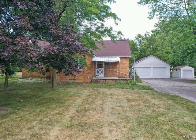 Property at 430 N Center Rd, Saginaw, MI 48638 5850, 3 beds, 1.5 baths
