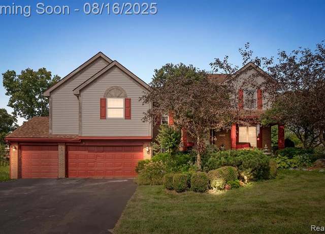 Property at 13970 Winding Pond Ln, Belleville, MI 48111 7103, 4 beds, 2.5 baths